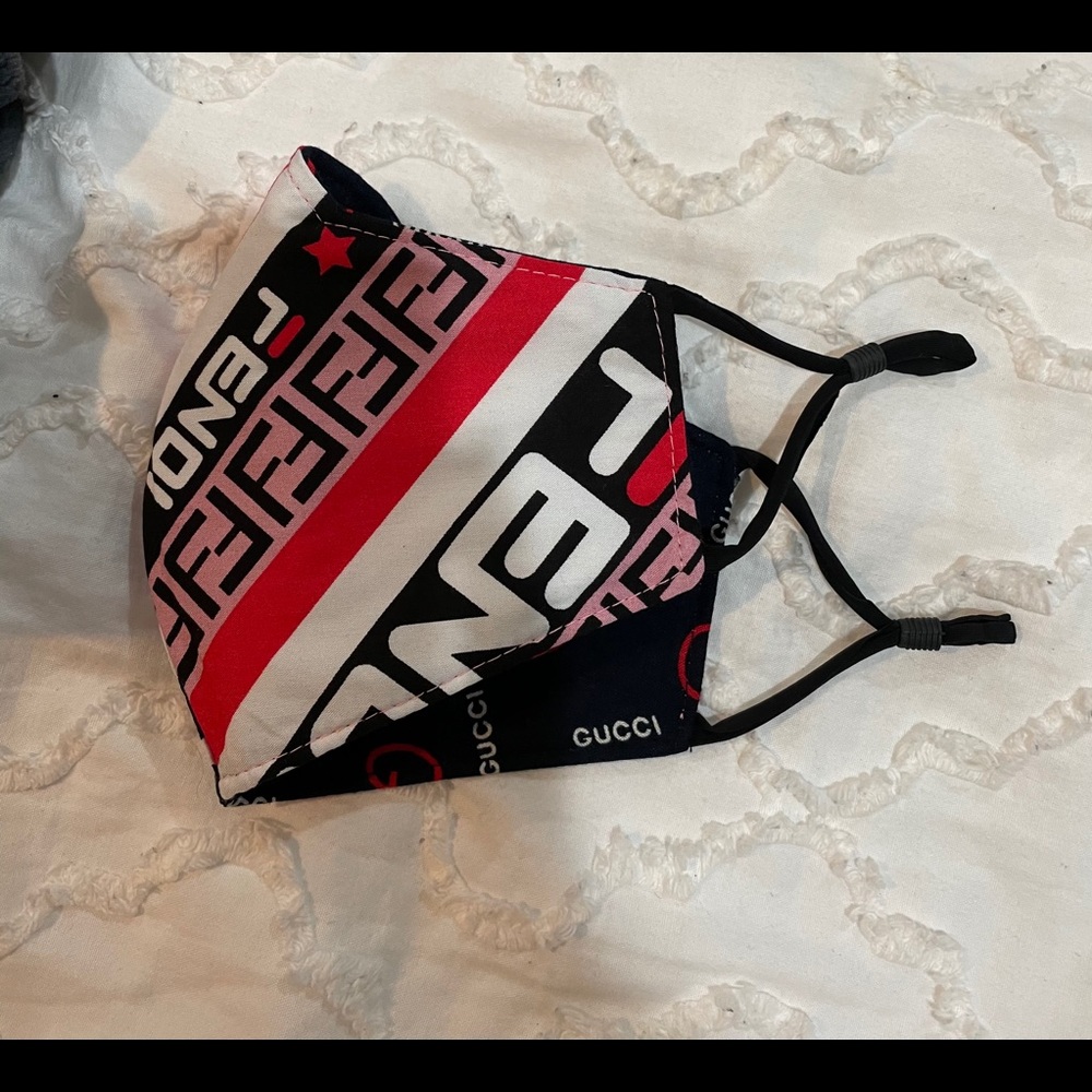 Reversible and Reusable Face Mask